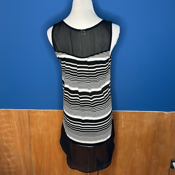 Studio Y tank top - Picture 3 of 7